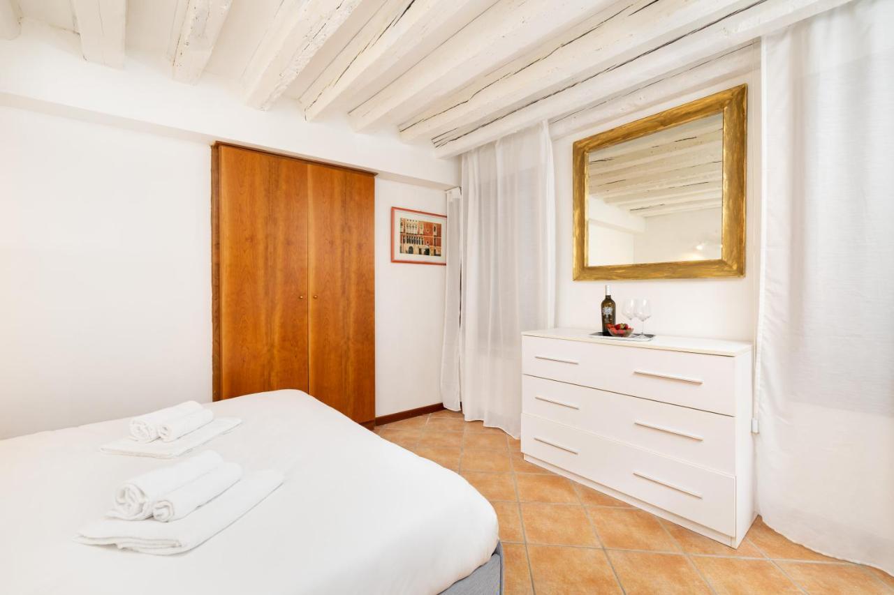 Appartamenti Superior In Via Garibaldi By Bricola Apartments Venice Exterior photo