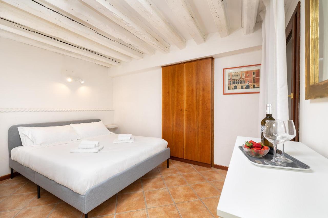 Appartamenti Superior In Via Garibaldi By Bricola Apartments Venice Exterior photo